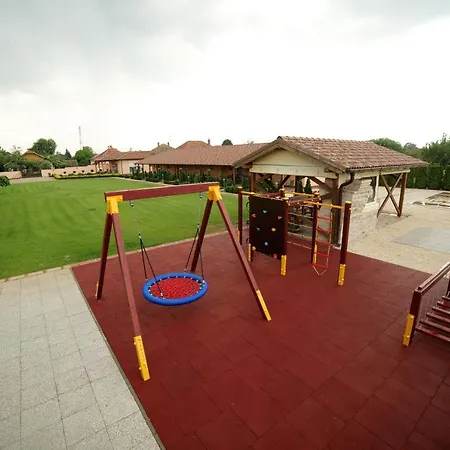 Relax Apartmanhaz * Mórahalom