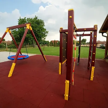 Relax Apartmanhaz דירה *