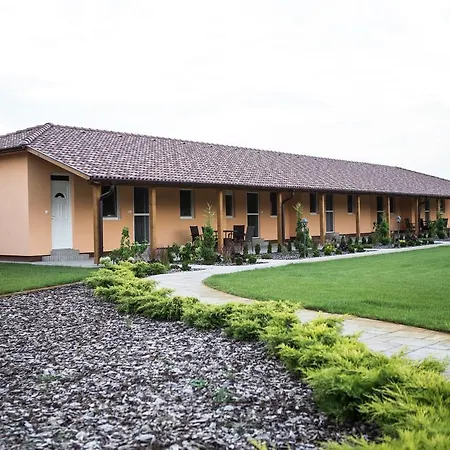 Relax Apartmanhaz דירה *